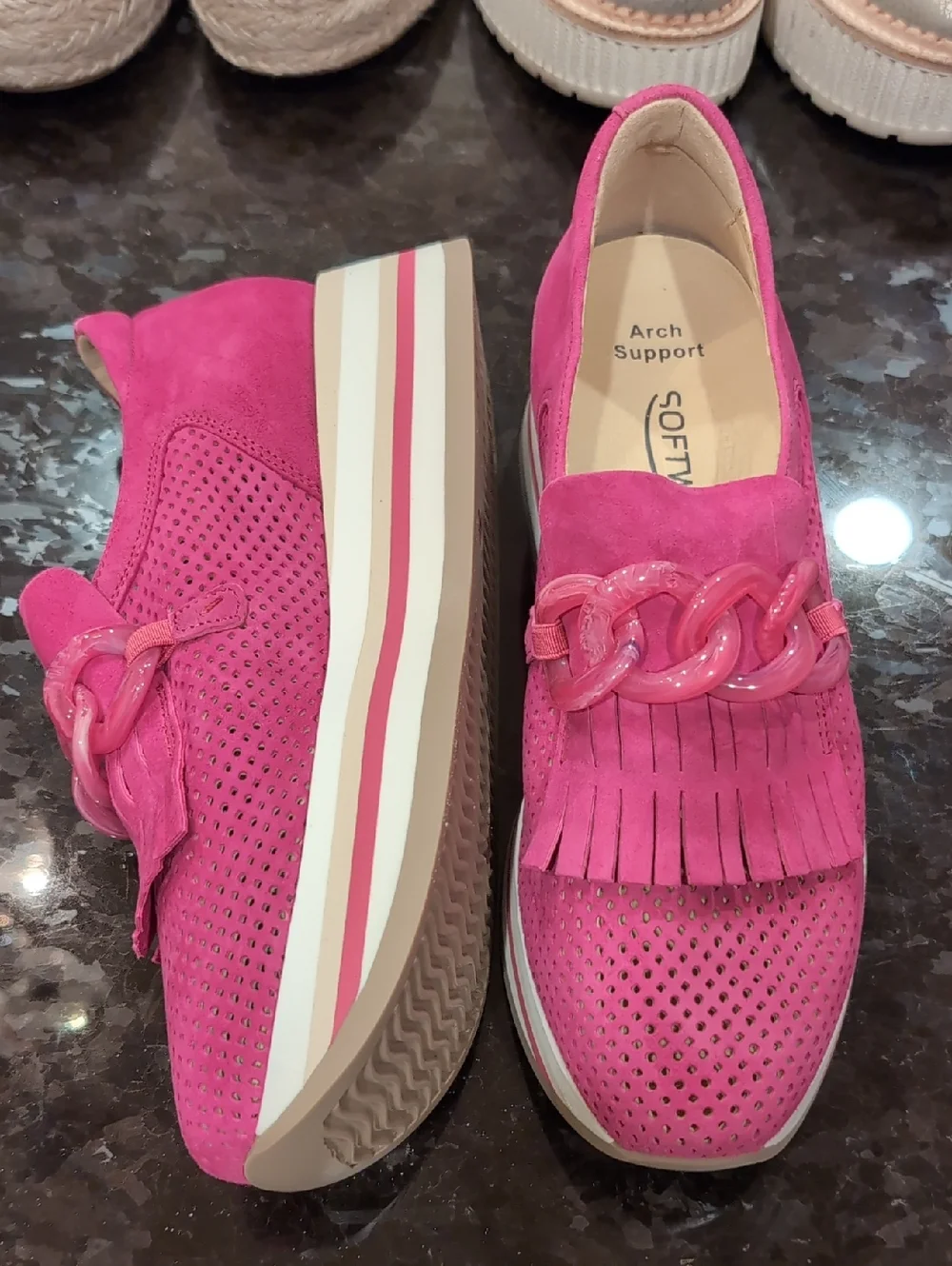 Soft Waves Platform. New Without Box - Picture 1 of 5